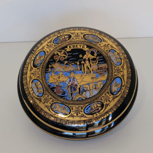 cretan porcelain box